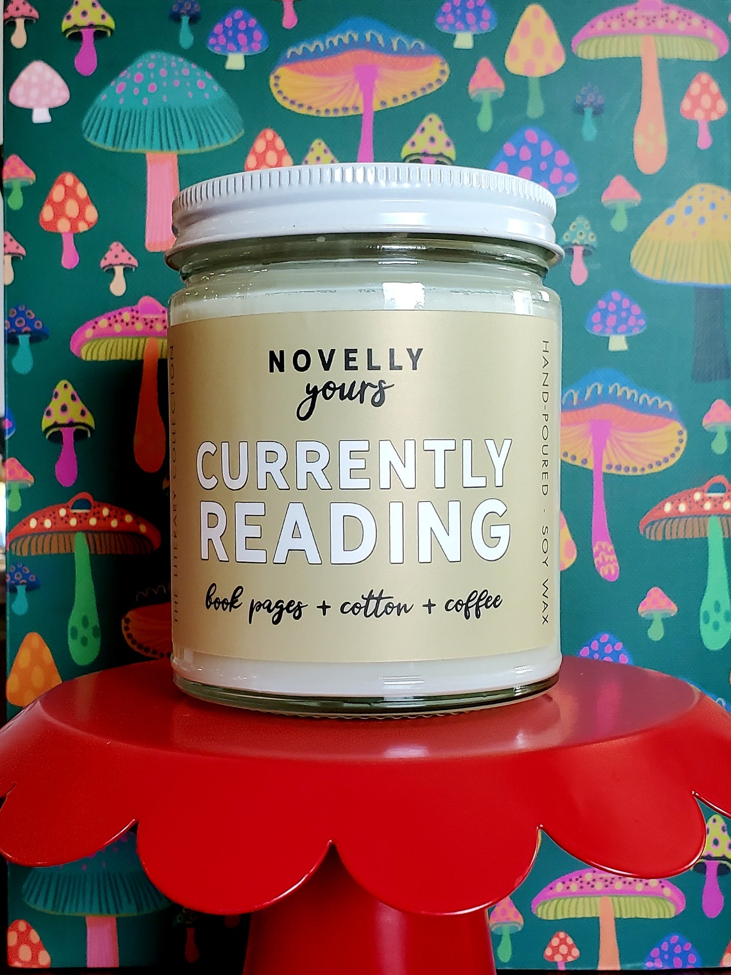 Currently Reading - Novelly Yours Candle